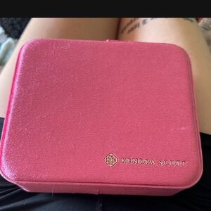 Kendra Scott jewelry box